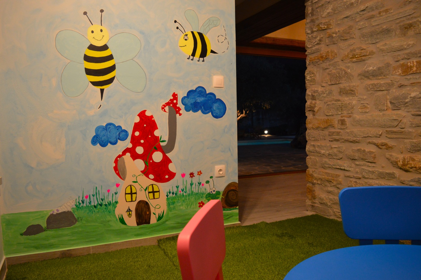 By night The House of Prince Styra Evia Indoor Playground (1)